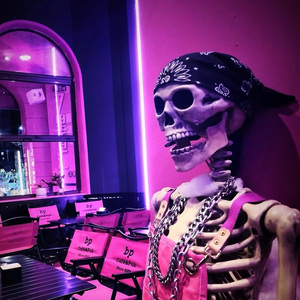 免费➕无码➕黄漫
